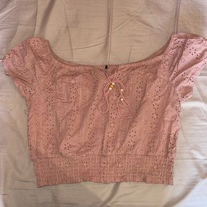 Pink cropped shirt